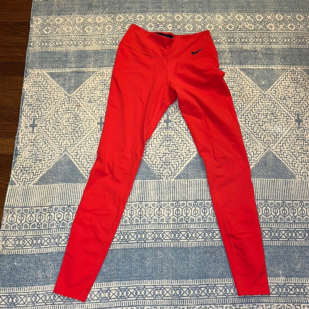 Nike dry fit leggings